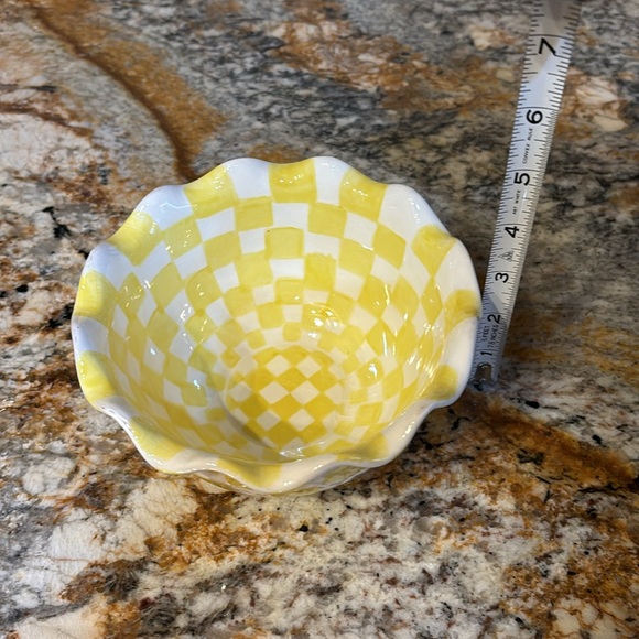 Hand Painted Yellow Checkered Bowls-Patti Cappell Design for Two’s Company - Picture 12 of 14